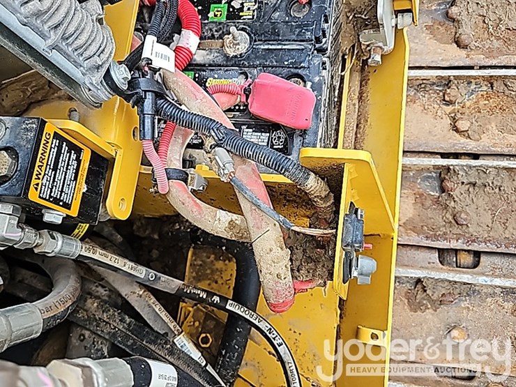 2018-deere-850k-lgp-image-59