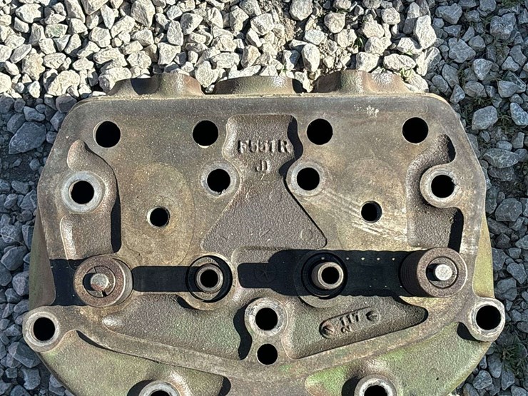 john-deere-model-g-head-image-2