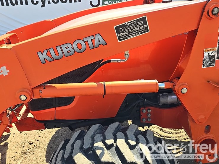 2017-kubota-mx5100-image-27