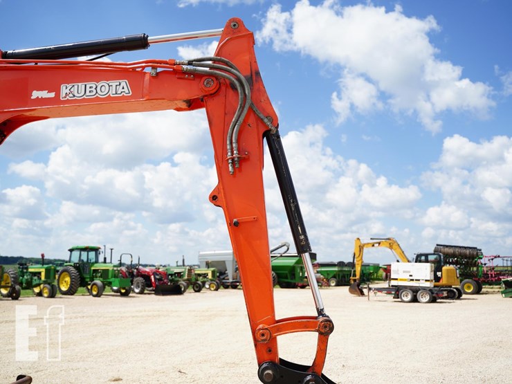 2017-kubota-kx080-4-image-21