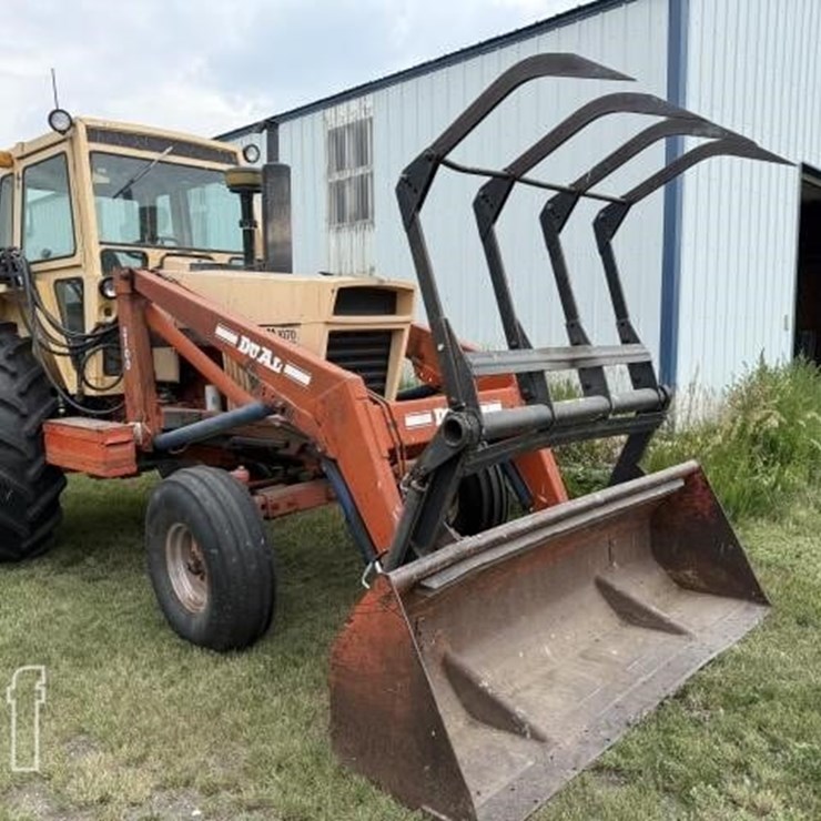 J I CASE 1070