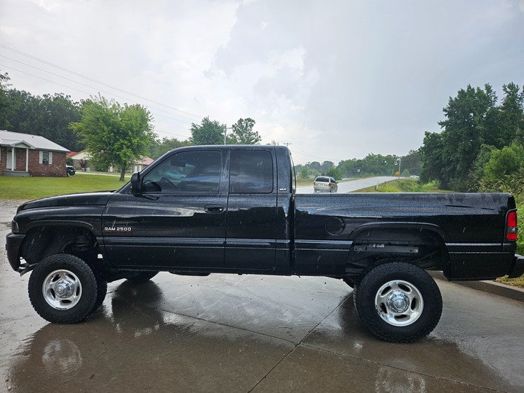 #18968-•-2002-dodge-ram-2500-pickup-truck-image-51