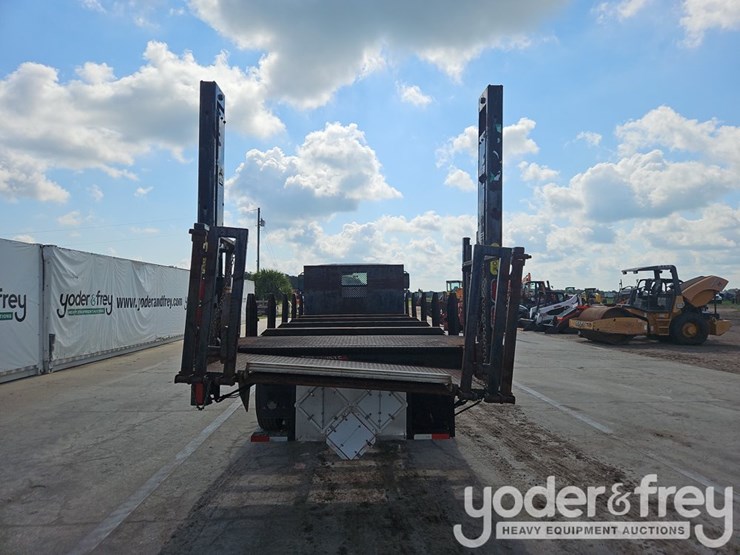 2004-caterpillar-3126-image-15
