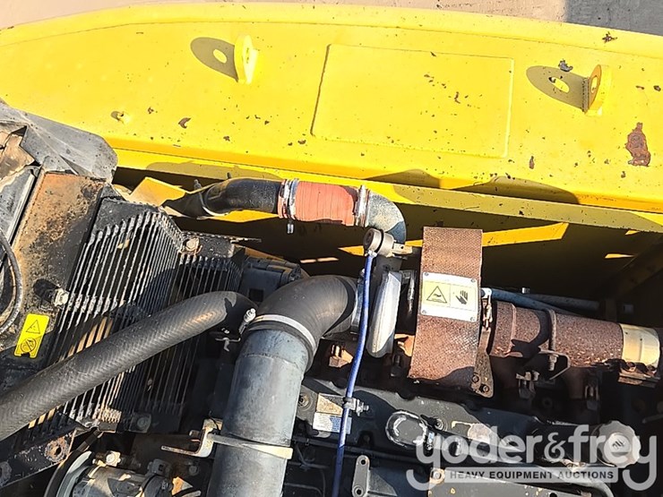 2005-komatsu-pc300-lc-7-image-65