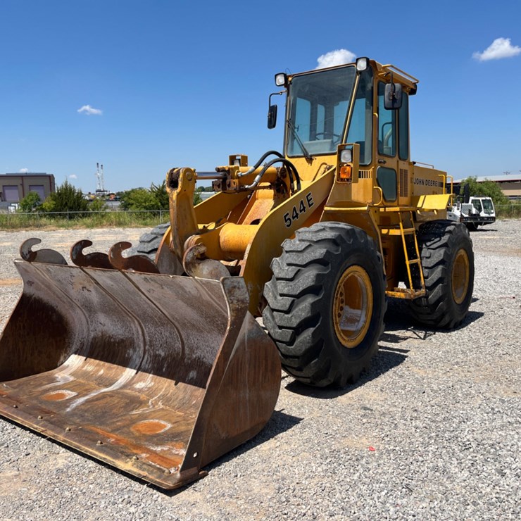 1992 DEERE 544E