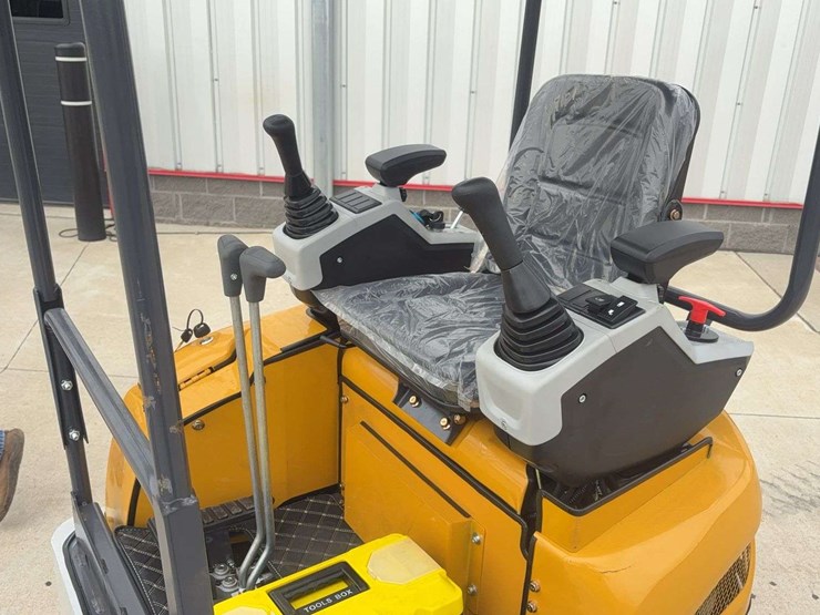 sdlanch-sdle20-mini-excavator-image-14