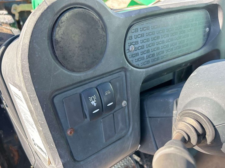 jcb-525-image-15