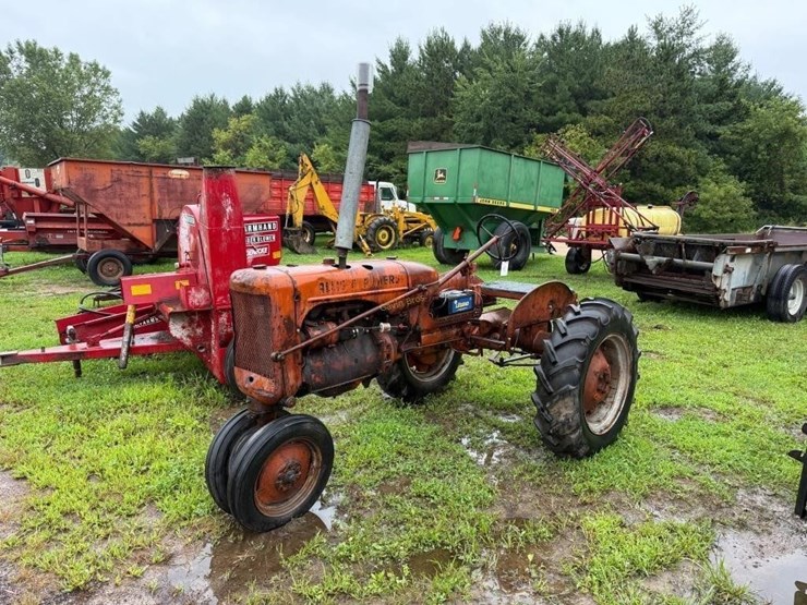 allis-chalmers-ca-tractor-image-1