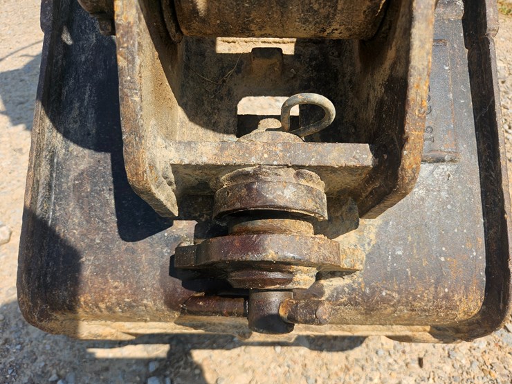 bobcat-325-image-69