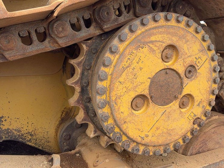 2013-caterpillar-d6t-xw-image-7