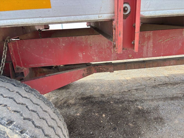 h&s-hd-twin-auger-18'-forage-wagon-image-16