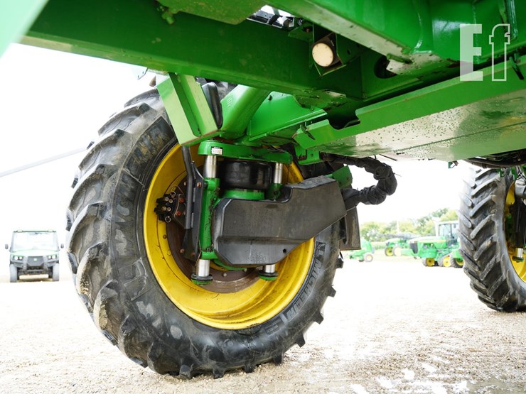 2011-john-deere-4930-image-13