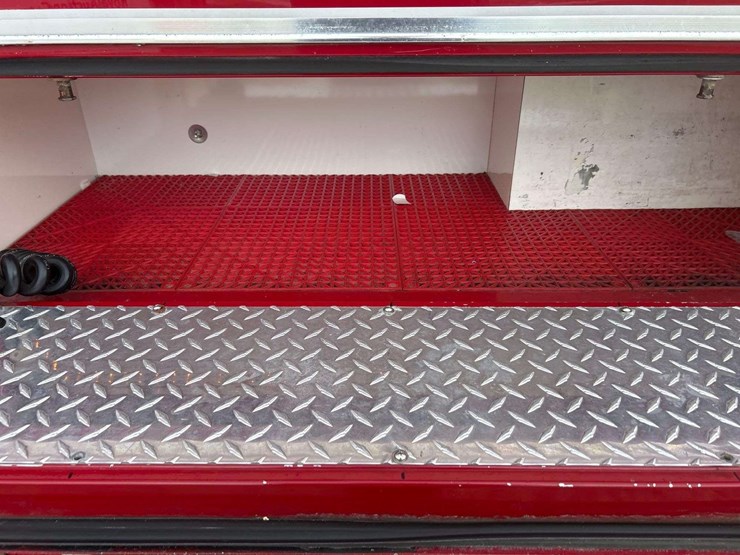 2007-freightliner-m2-106-ambulance-image-26
