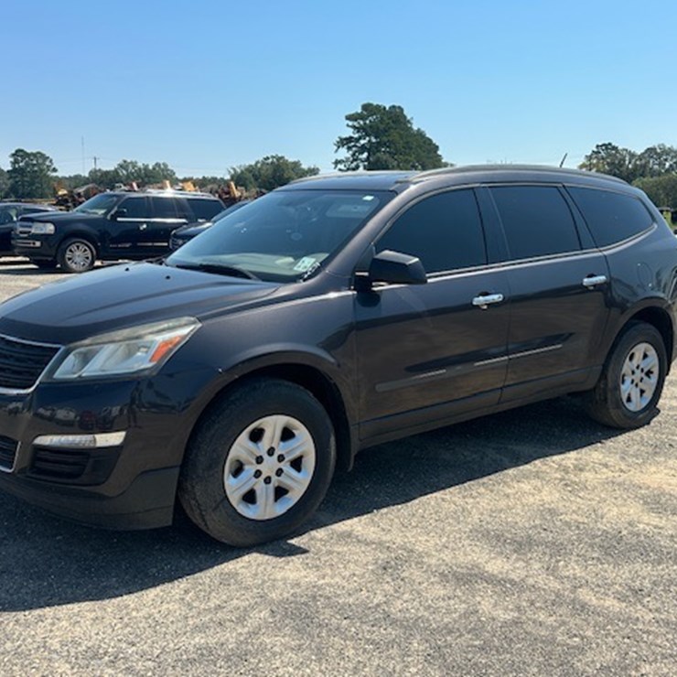 2016 CHEVROLET TRAVERSE LS