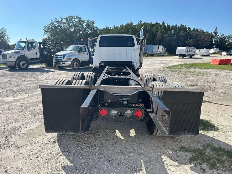 1989-ford-ft900-image-22