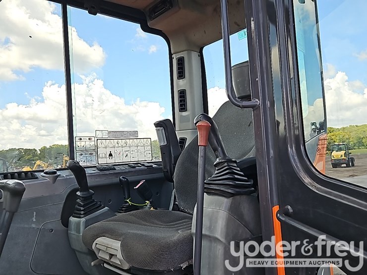 doosan-dx85r-3-image-31