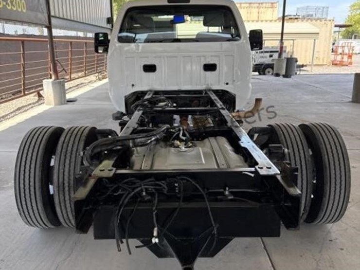 2016-ford-f550-image-6