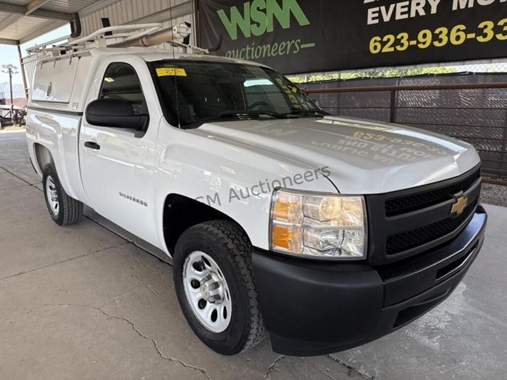 2012-chevrolet-silverado-1500-image-2