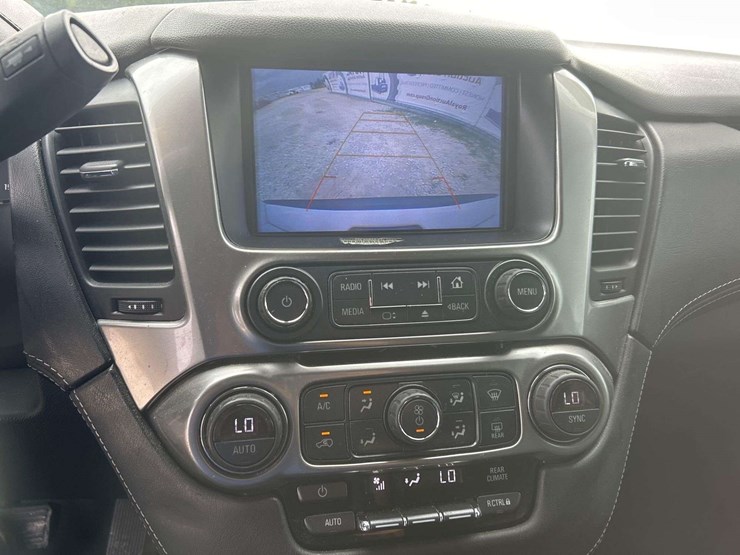 2018-chevrolet-tahoe-image-17