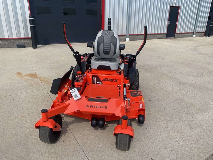 2023-ariens-91161-zero-turn-mower-image-2