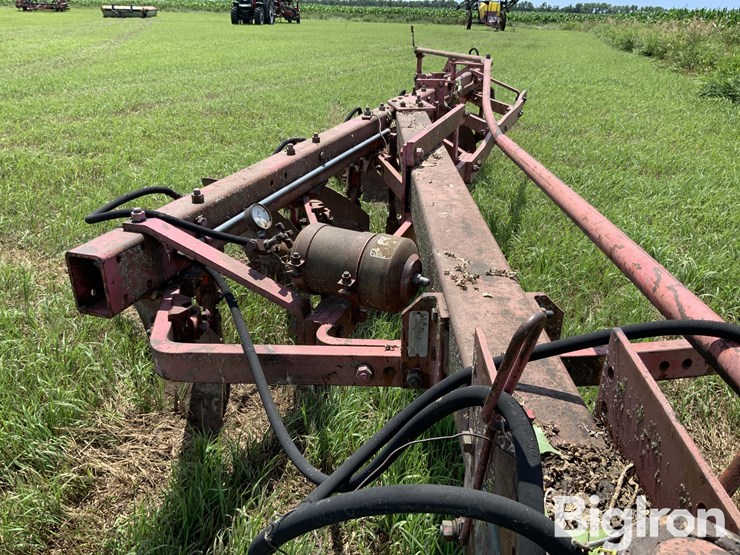 massey-ferguson-880-image-14