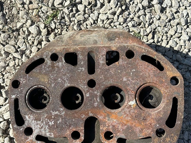 john-deere-model-g-head-image-13