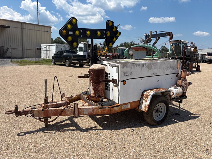 #23064-•-3-in-water-pump,-gas-engine,-trailer-mounted-image-1