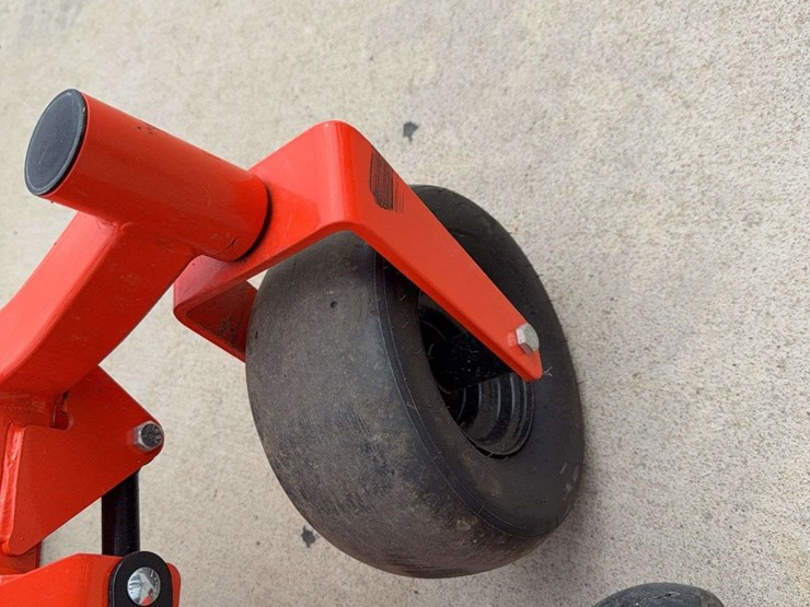 2023-bad-boy-724cc-magnum-zero-turn-mower-image-7