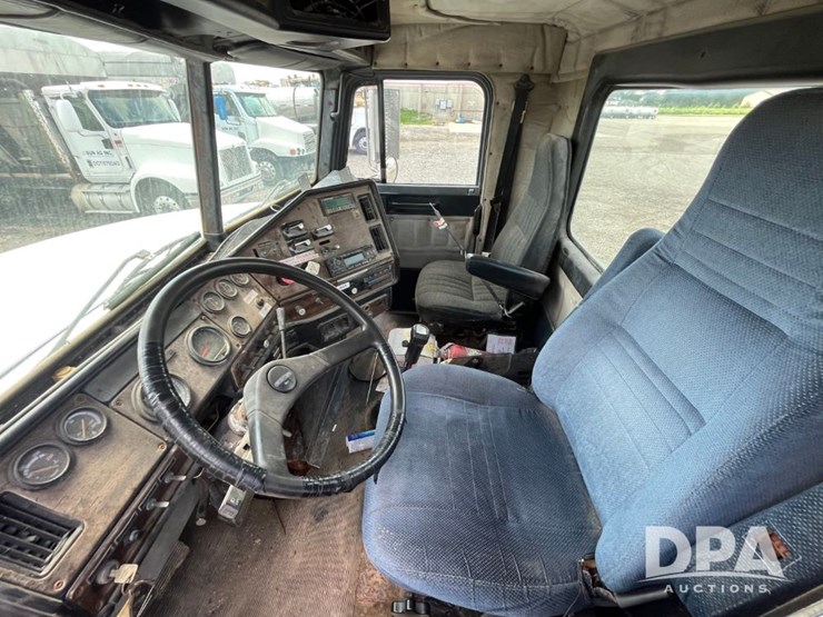 1995-cummins-m11-image-57