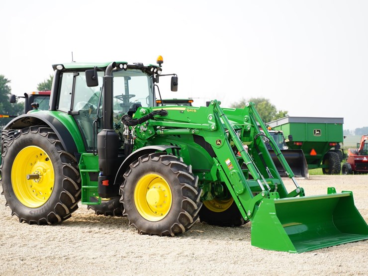 2024-john-deere-6155m-image-3