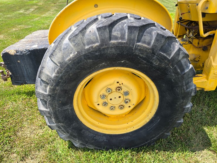 ford-tractor-image-75