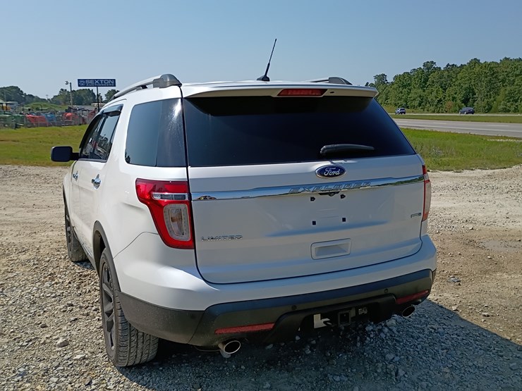 2013-ford-explorer-image-7