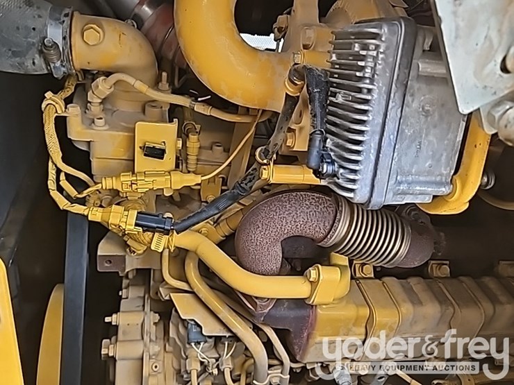 2018-deere-850k-image-39