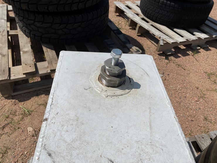 #4755-•-better-built-36-gallon-vertical-transfer-tank-and-steel-barrel-image-8