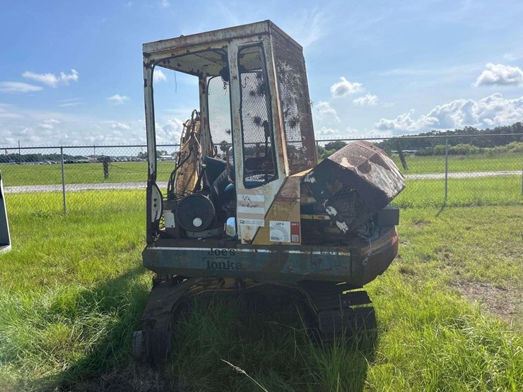 komatsu-midi-excavator-image-25