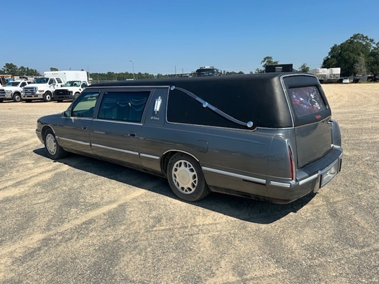 #22948-•-1997-cadillac-victoria-hearse-image-4
