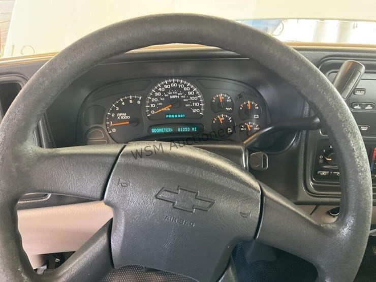 2003-chevrolet-silverado-1500-image-16