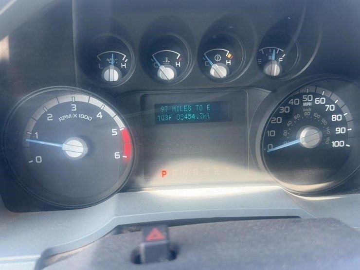 2013-ford-f550-image-5