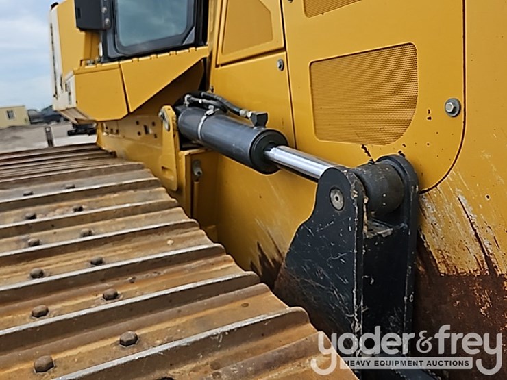 2018-deere-850k-lgp-image-28