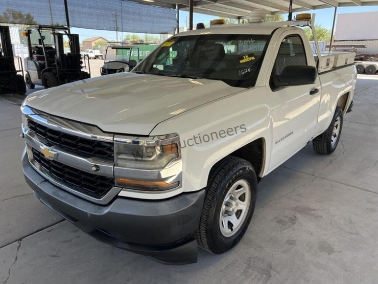 2016-chevrolet-silverado-1500-image-4