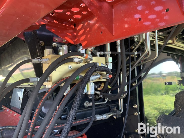 2012-case-ih-5130-image-18