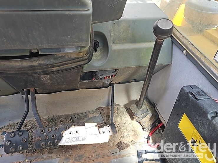 2005-jcb-506chl-image-25