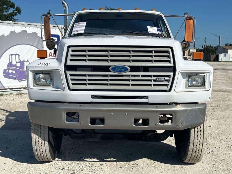1989-ford-ft900-image-20