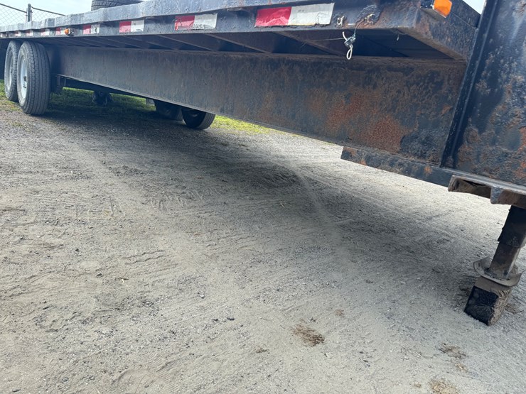 #359-•-gooseneck-trailer-image-4