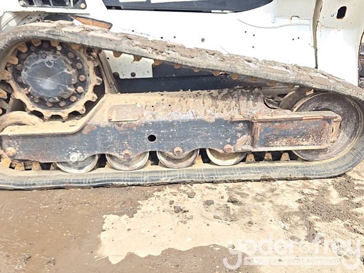 2019-bobcat-t590-image-21
