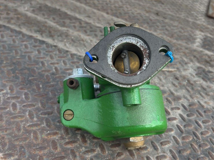 marvel-schebler-dltx-10-carburetor-image-4