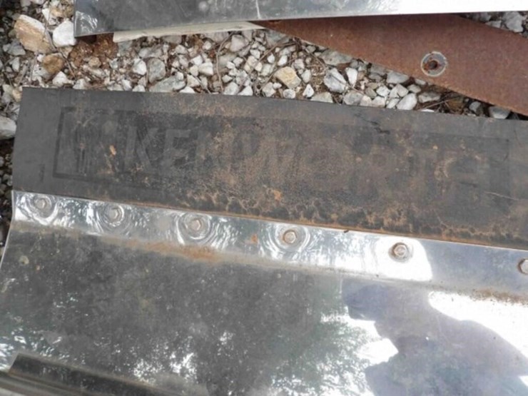 chrome-truck-fenders,-more-image-2