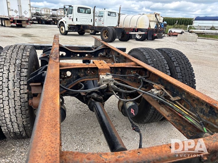 2007-international-durastar-4300-image-40