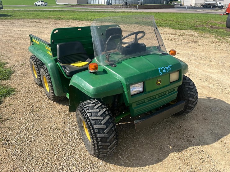 john-deere-gator-image-2