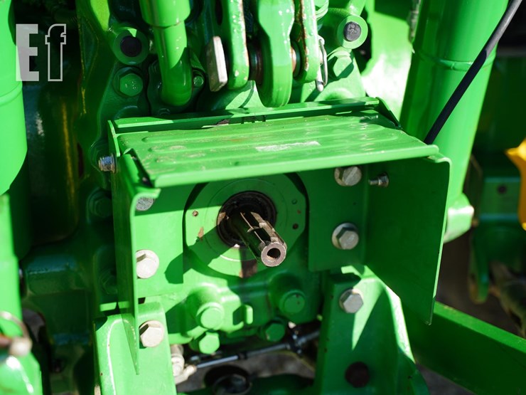 2017-john-deere-5090r-image-30